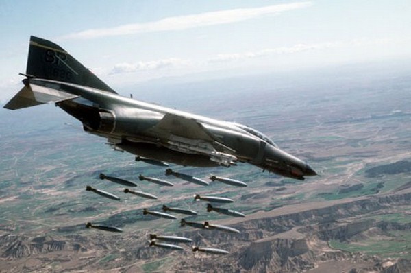 مسؤول امريكي: طائرات التحالف قصفت داعش في الرمادي